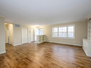 Homes for sale in Madison, CT | 3 Essex Ln #3, Madison, CT 06443 | MLS# 24143029