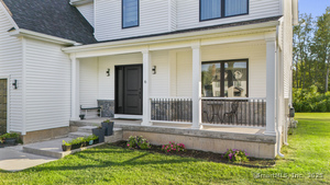 Homes for sale in Wethersfield, CT | 6 Vinnie Dr, Wethersfield, CT 06109 | MLS# 24143657