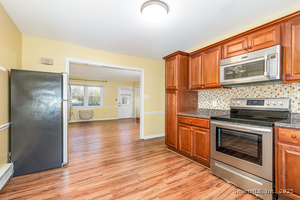 Homes for sale in Cheshire, CT | 14 Woodridge Dr #14, Cheshire, CT 06410 | MLS# 24143532