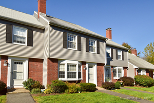 Homes for sale in Wethersfield, CT | 7 Barrington Dr #APT C, Wethersfield, CT 06109 | MLS# 24143679