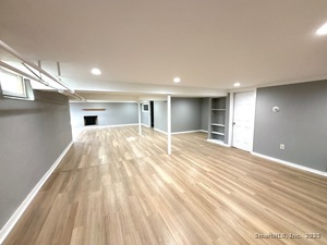 Homes for sale in Hamden, CT | 310 Broadway, Hamden, CT 06518 | MLS# 24143682