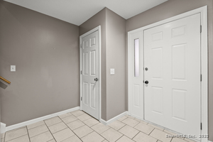 Homes for sale in Manchester, CT | 142 Marjorie Ln #142, Manchester, CT 06042 | MLS# 24143694