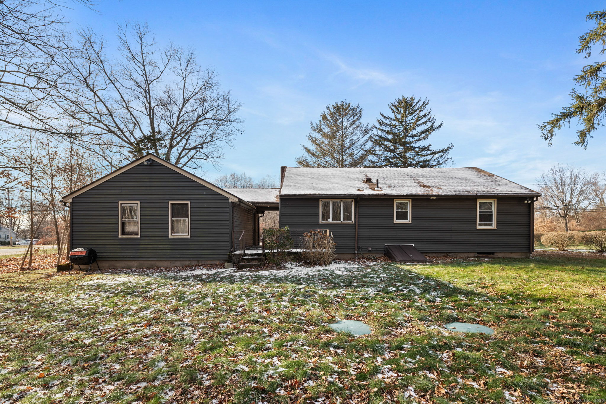 Homes for sale in East Hartford, CT | 250 Long Hill St, East Hartford, CT 06108 | MLS# 24143776