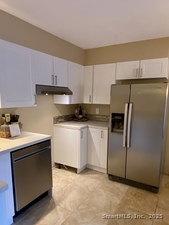 Homes for sale in Vernon, CT | 60 Old Town Rd #24, Vernon, CT 06066 | MLS# 24143770