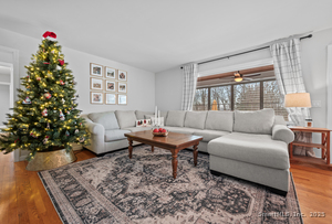 Homes for sale in Ellington, CT | 27 Sunset Rd, Ellington, CT 06029 | MLS# 24143308