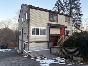 Homes for sale in Danbury, CT | 8 Ann Dr #APT B, Danbury, CT 06810 | MLS# 24128044