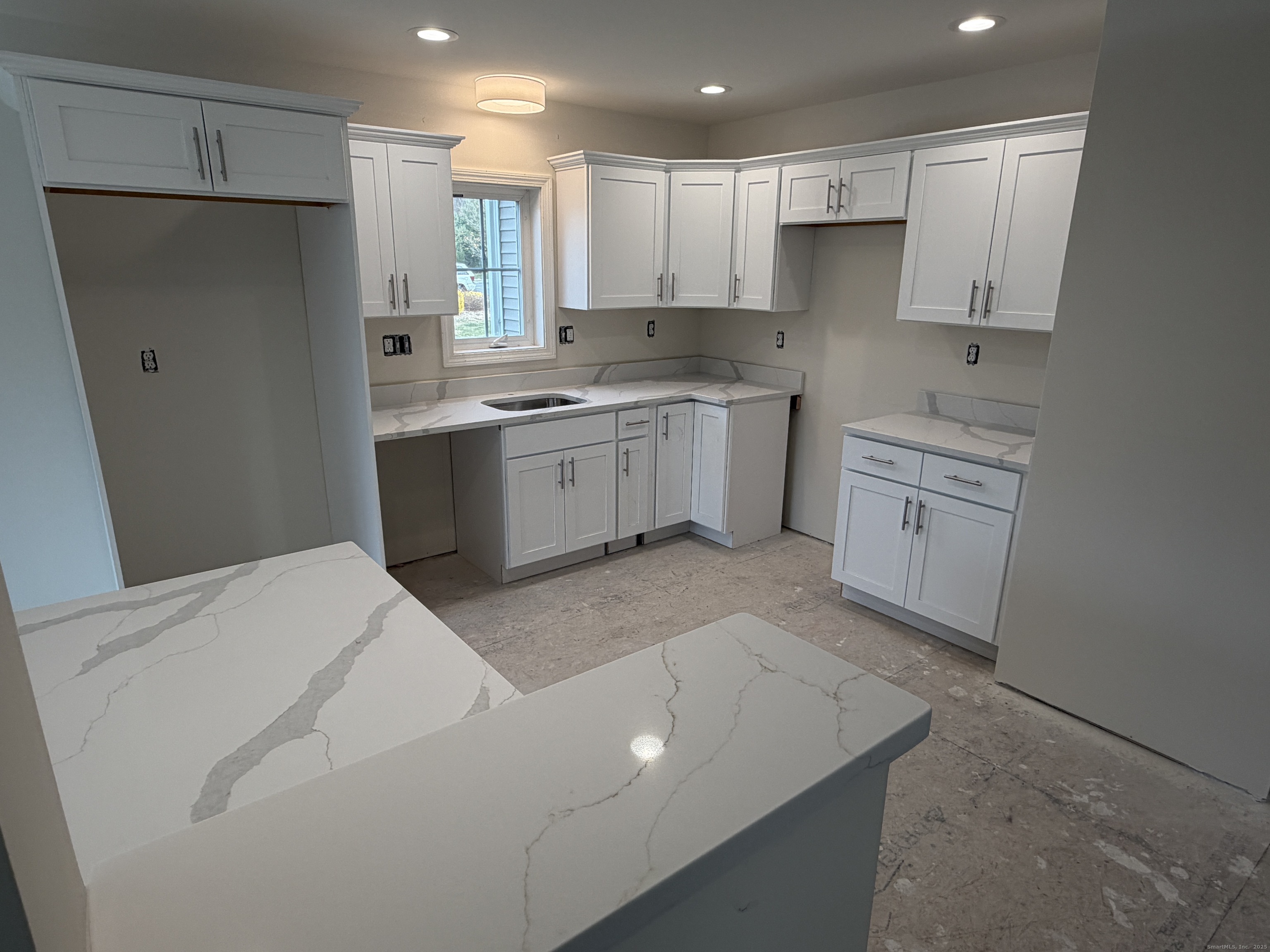 Homes for sale in Tolland, CT | 64 Belvedere (Broadmoor) Dr, Tolland, CT 06084 | MLS# 24101893