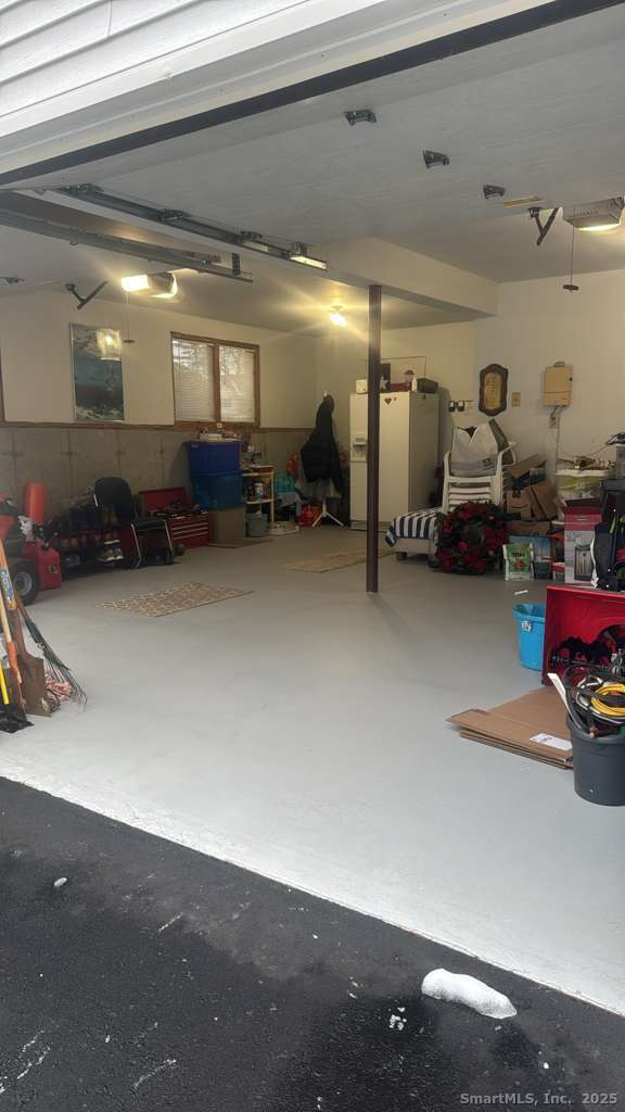 Homes for sale in East Hartford, CT | 11 Donna Ln, East Hartford, CT 06118 | MLS# 24142506