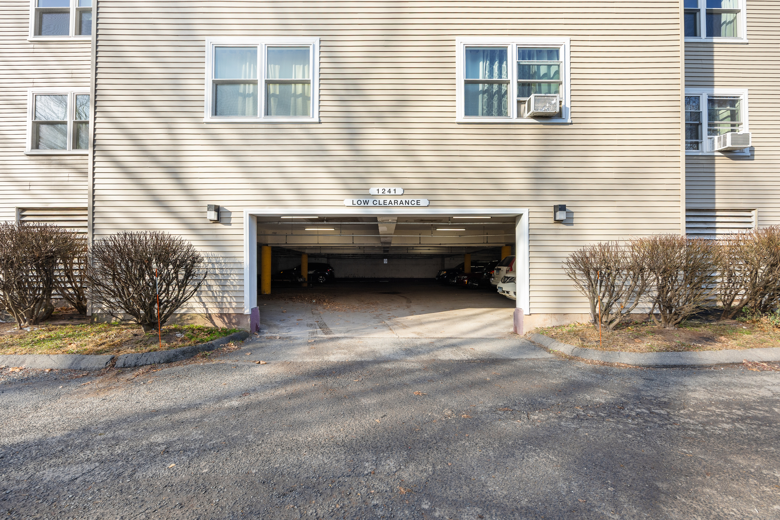 Homes for sale in New Britain, CT | 1241 East St #APT C2, New Britain, CT 06053 | MLS# 24143738