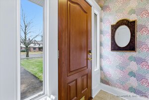 Homes for sale in New Haven, CT | 1975 Chapel St, New Haven, CT 06515 | MLS# 24139317