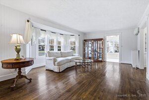 Homes for sale in New Haven, CT | 1975 Chapel St, New Haven, CT 06515 | MLS# 24139317