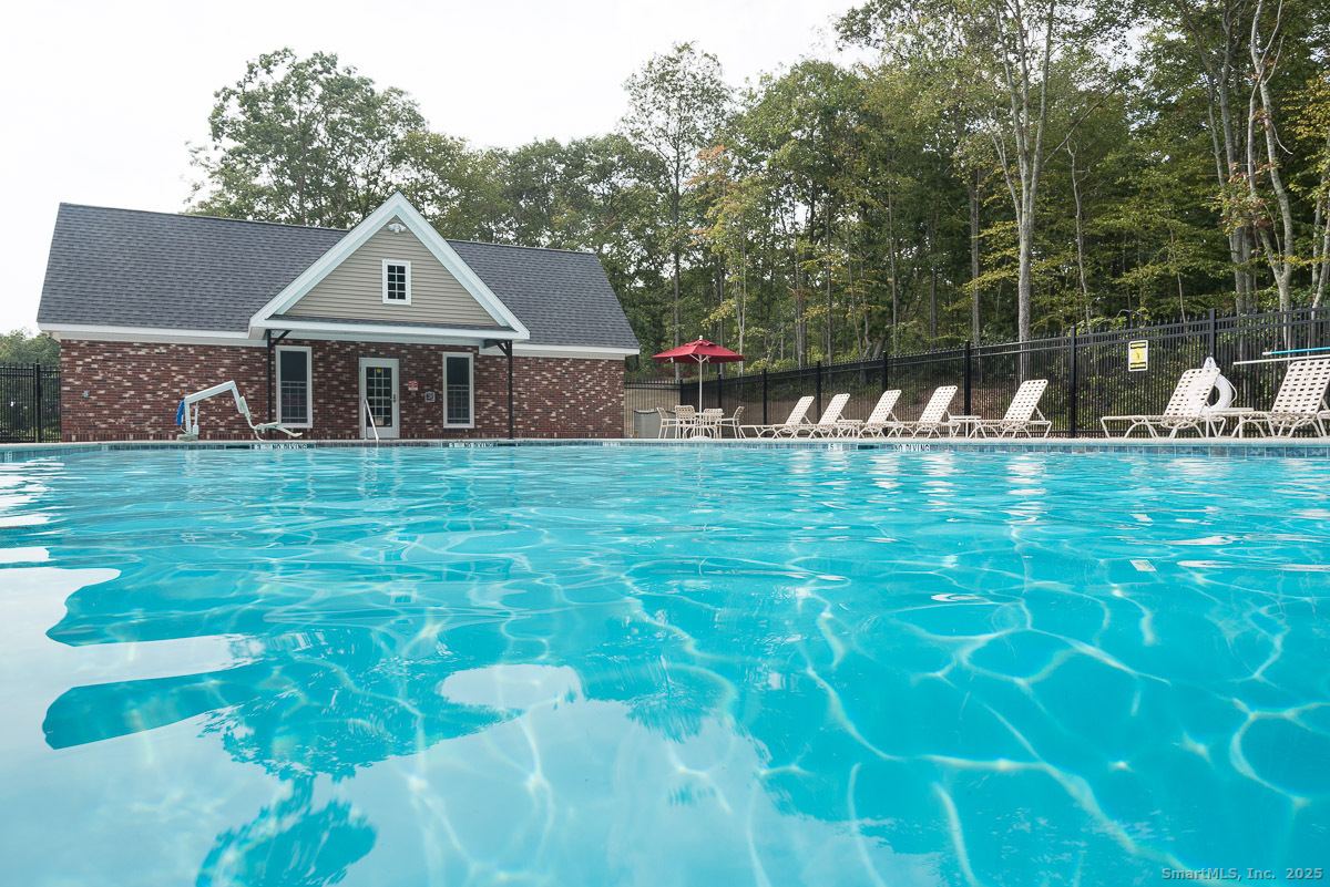 Photo 2 of 12 Pumpkin Grove, East Lyme, CT