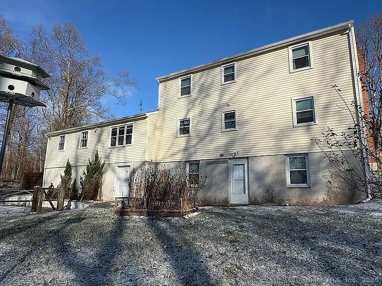 Homes for sale in Tolland, CT | 37 Dunn Hill Rd, Tolland, CT 06084 | MLS# 24144023