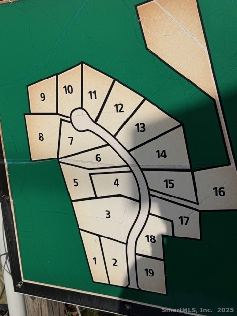 Homes for sale in Plainfield, CT | 11 Stonehouse Dr, Plainfield, CT 06354 | MLS# 24144076