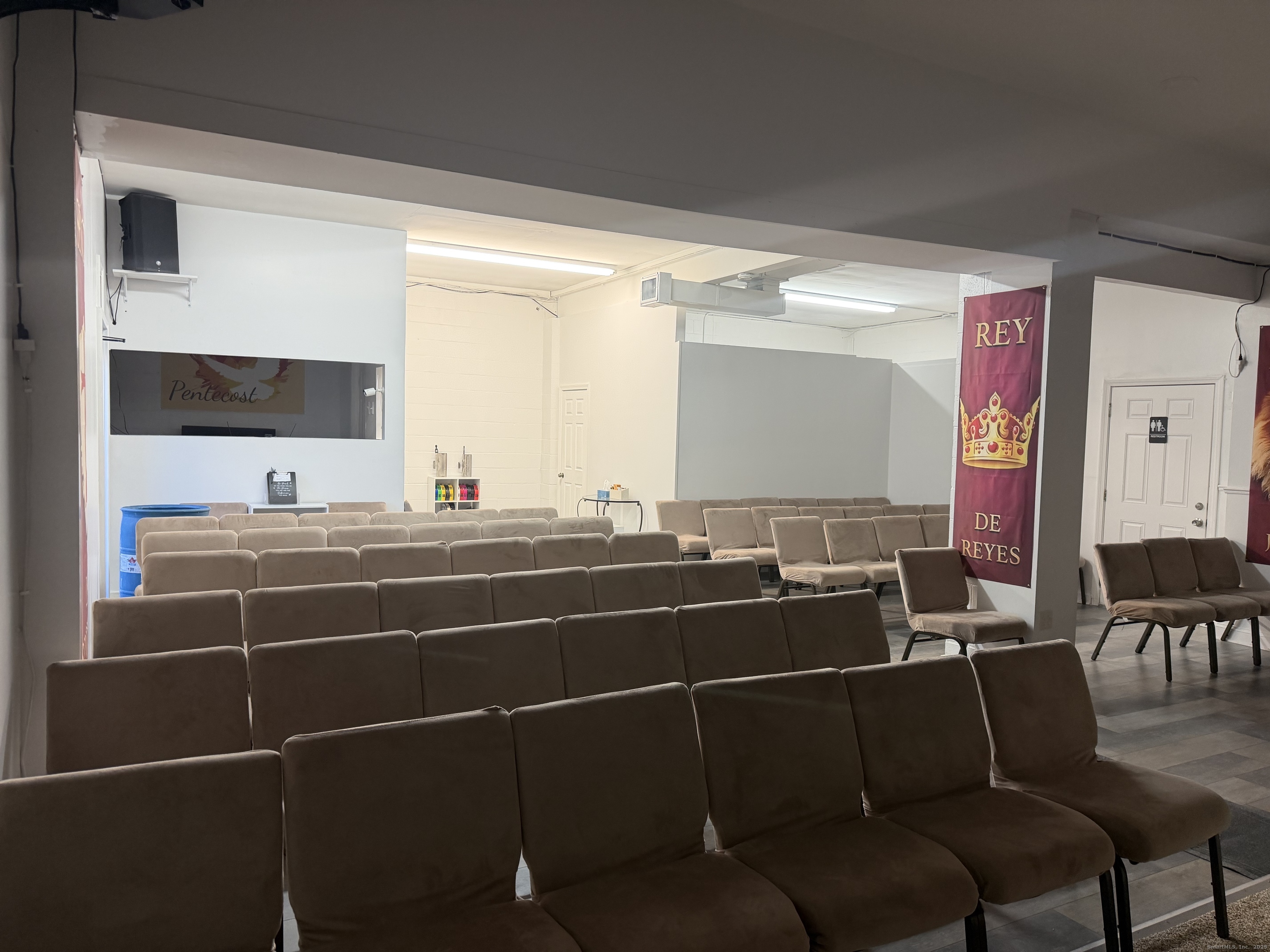 553 Center Street, Bridgeport, 06604, 0 , 0 ,0,Commercial For Sale,For Sale,Center Street,0,24144099