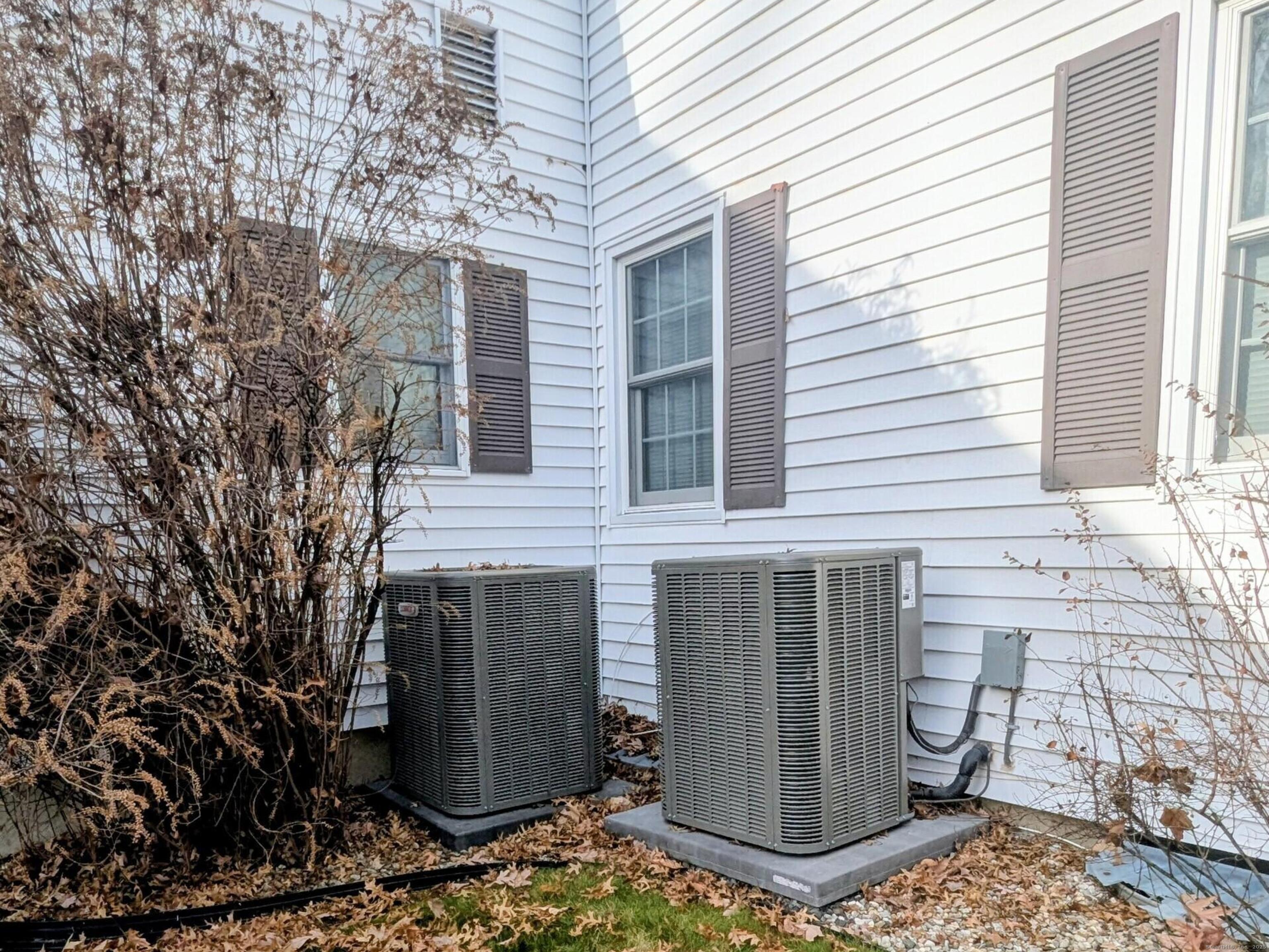 Homes for sale in West Hartford, CT | 123 Grove St, West Hartford, CT 06110 | MLS# 24144058