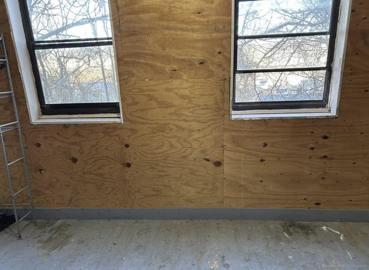 Photo 11 of 475 WILSON Street, Waterbury, CT