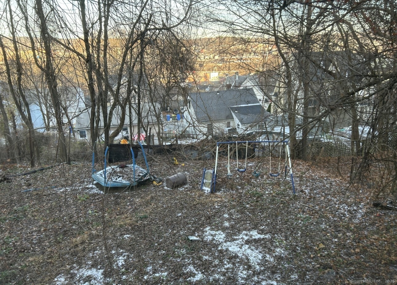 Photo 12 of 475 WILSON Street, Waterbury, CT