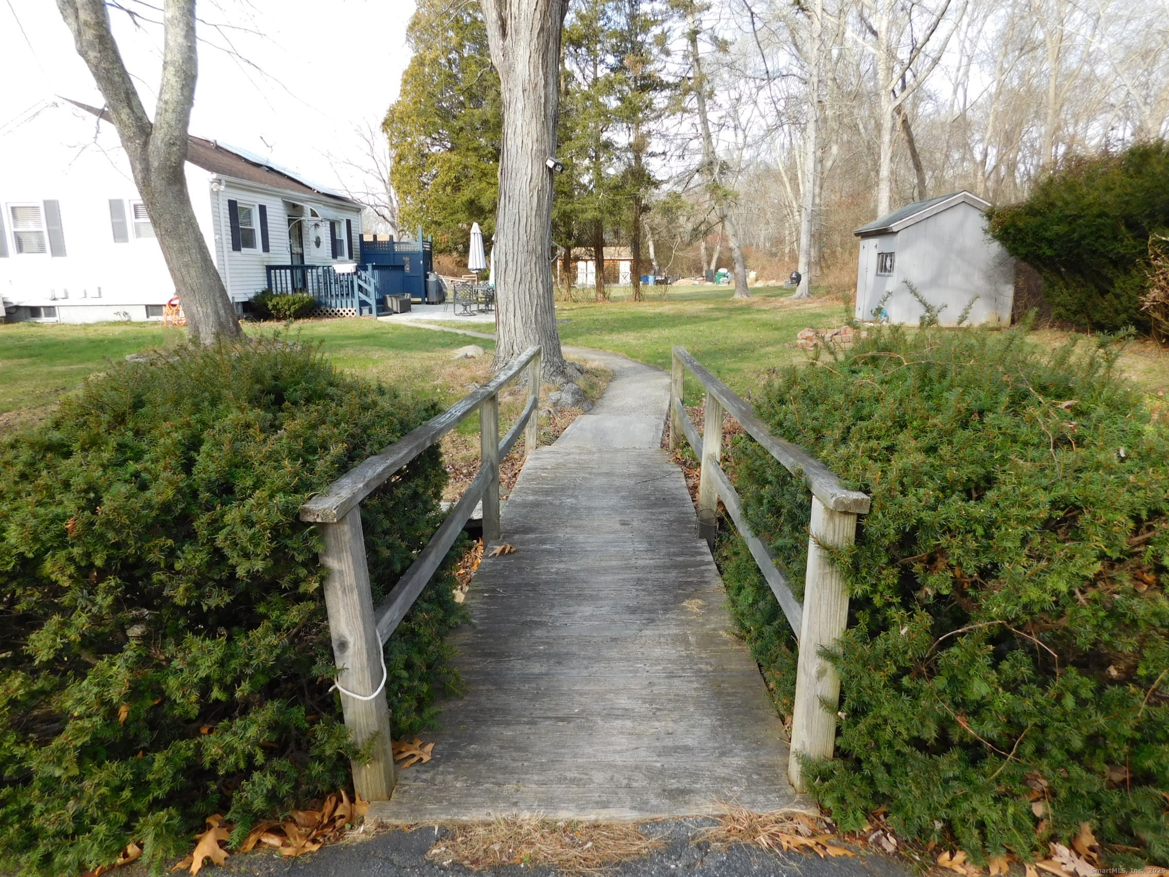 Homes for sale in Waterford, CT | 6 Anita Ave, Waterford, CT 06385 | MLS# 24144114