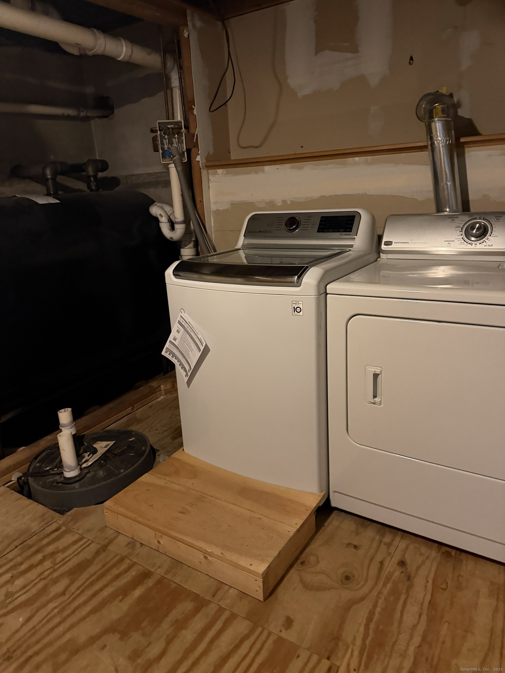 Homes for sale in Norwalk, CT | 17 Reservoir Ave, Norwalk, CT 06850 | MLS# 24143970