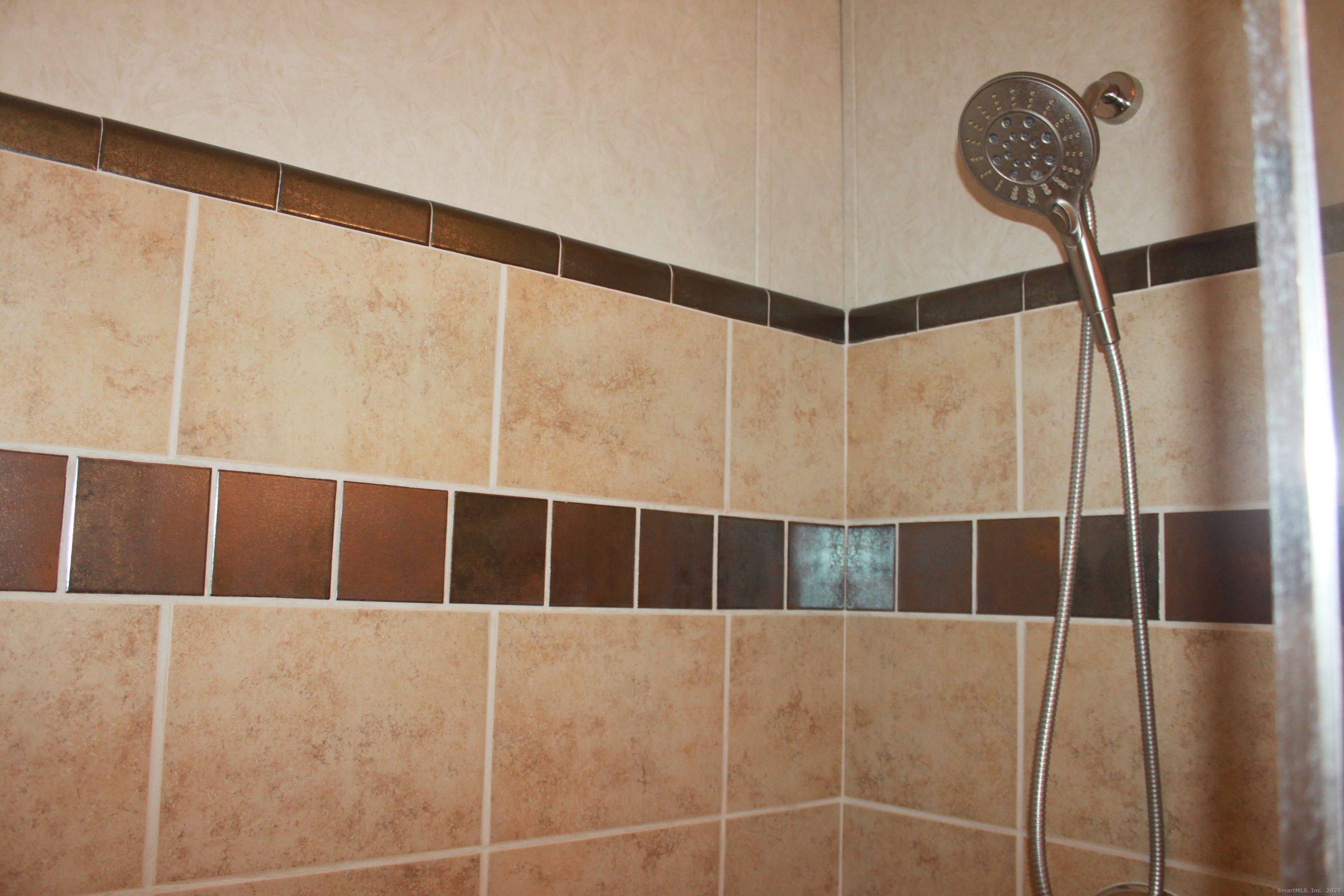 Photo 10 of 12 Oakland Street, Plainville, CT