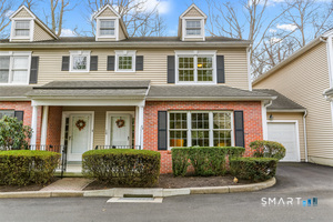 10 Hawthorne Ridge Circle