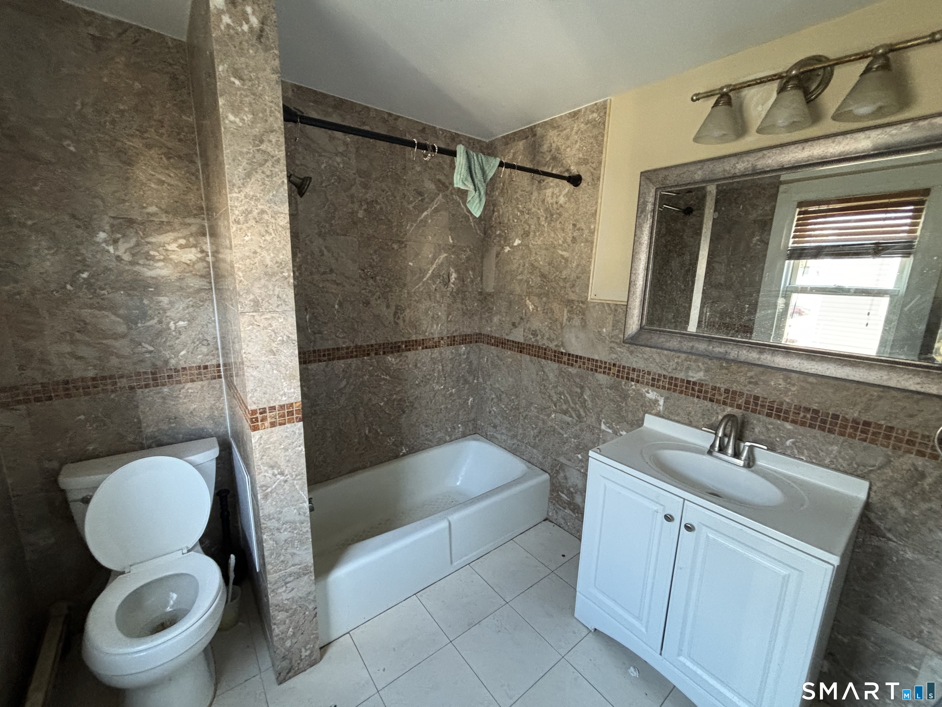 Homes for sale in Waterbury, CT | 306 Homestead Ave, Waterbury, CT 06705 | MLS# 24144068