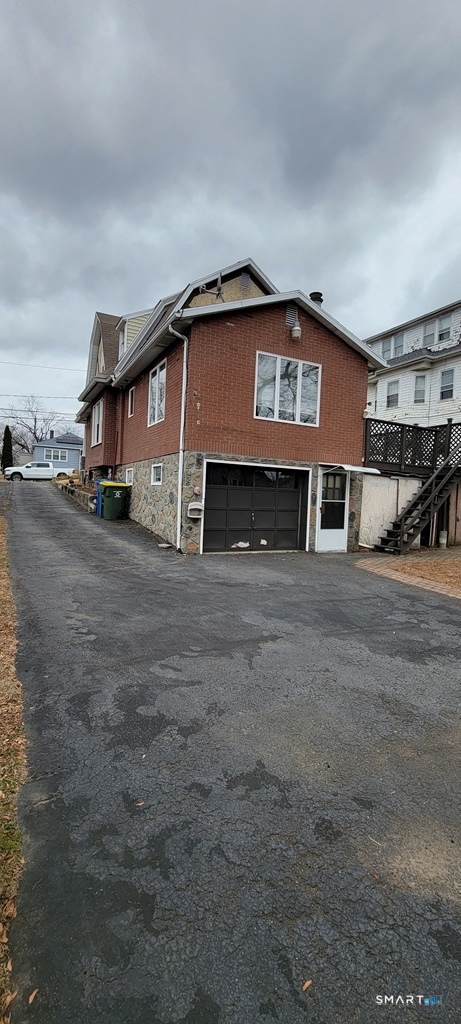 Homes for sale in Waterbury, CT | 168 Fairlawn Ave, Waterbury, CT 06705 | MLS# 24144574