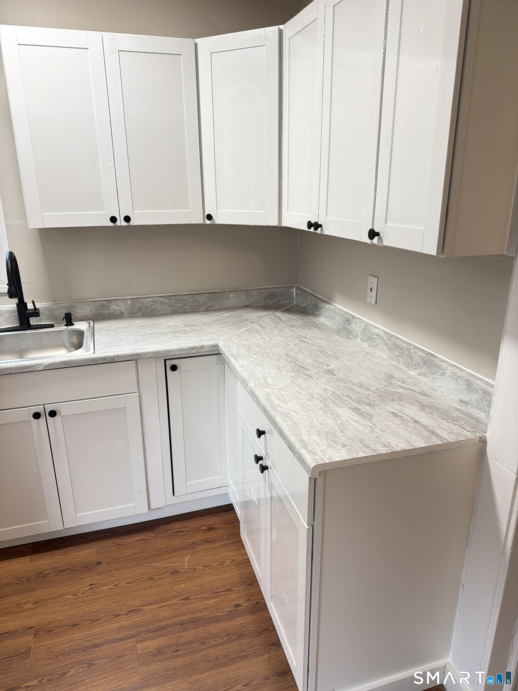 Photo 5 of 301 Terrace Avenue, West Haven, CT