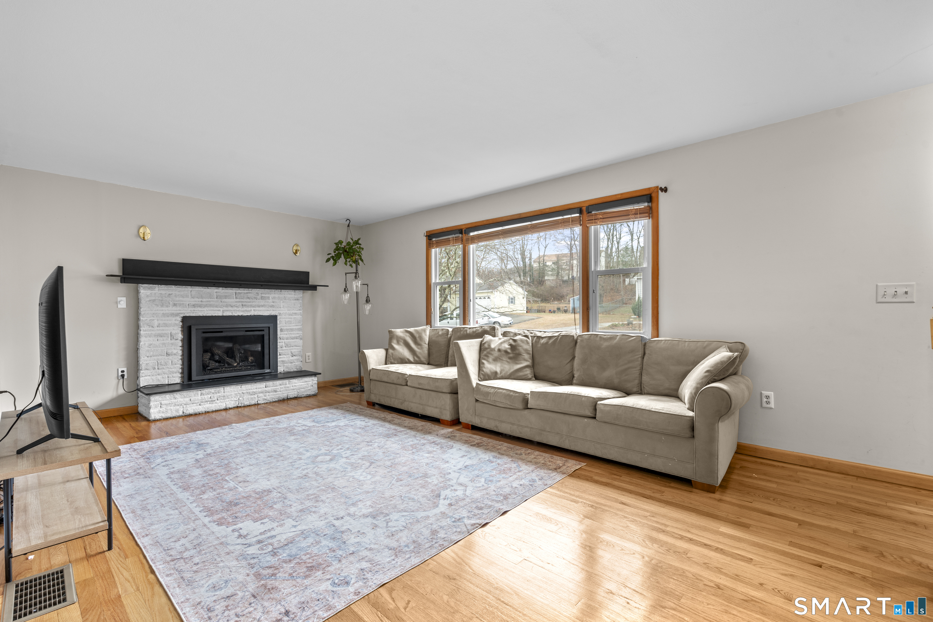 Photo 10 of 91 Benz Street, Ansonia, CT