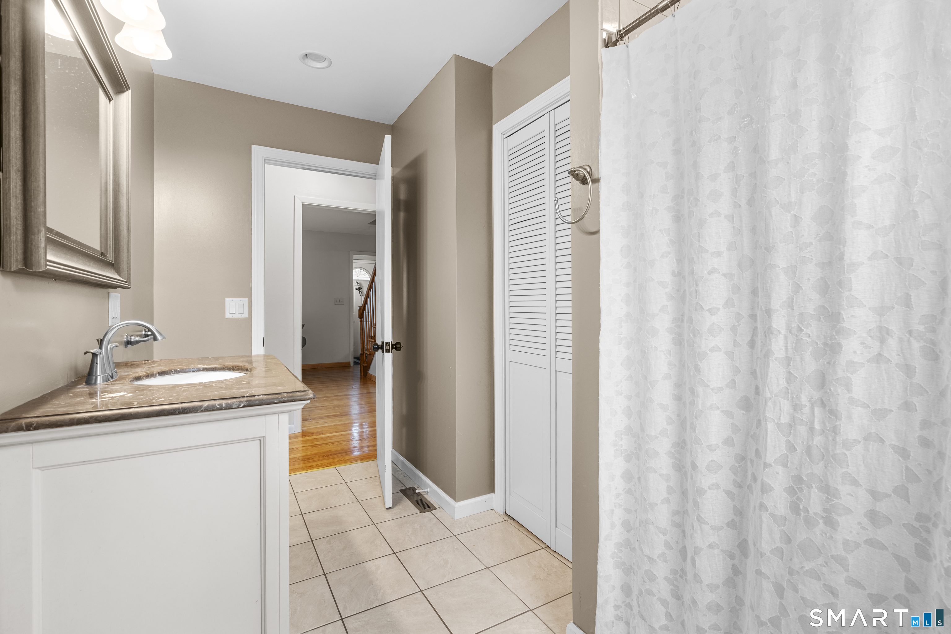 Photo 16 of 91 Benz Street, Ansonia, CT