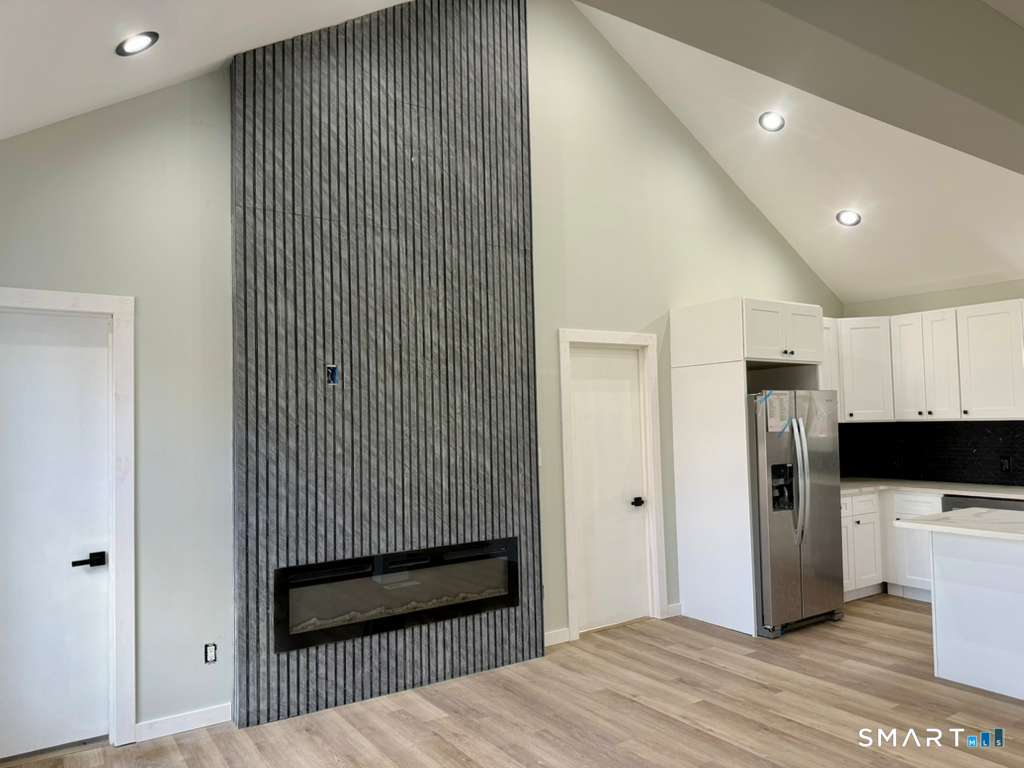 Homes for sale in West Haven, CT | 82 Hemlock St, West Haven, CT 06516 | MLS# 24144709