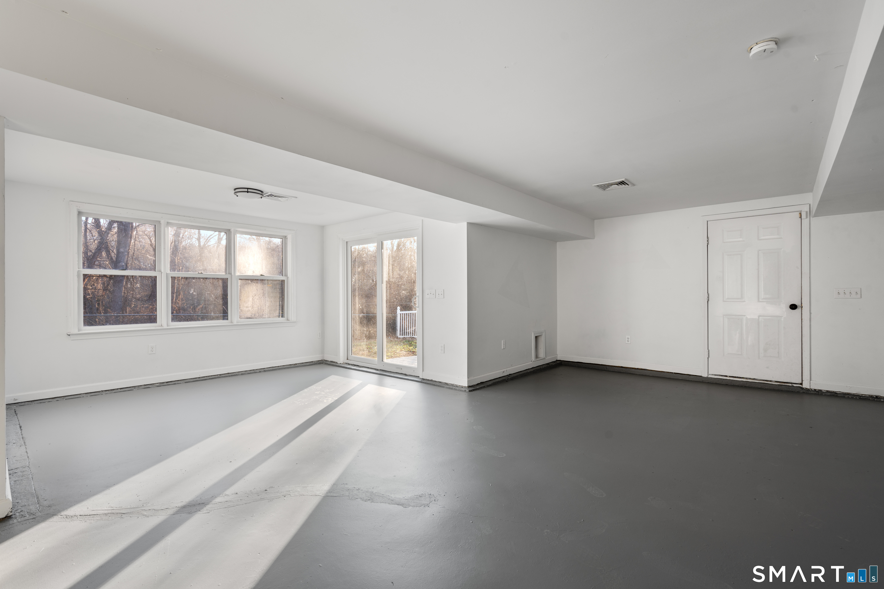 Homes for sale in Guilford, CT | 2 Greenwood Ln, Guilford, CT 06437 | MLS# 24144780