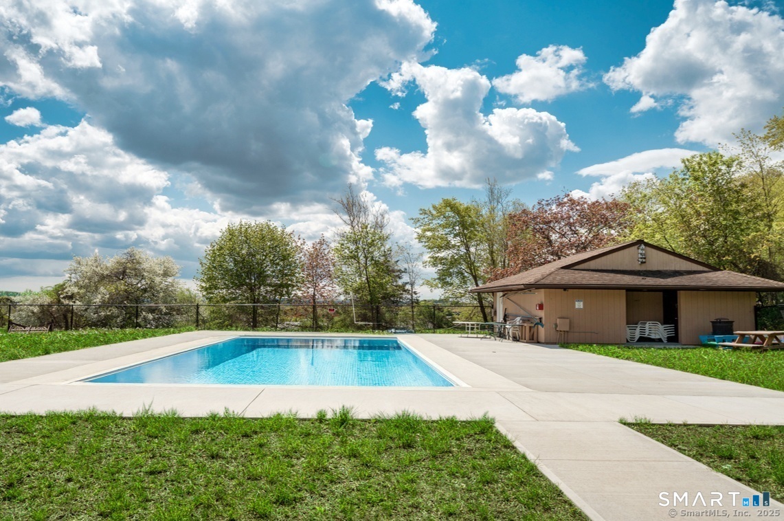 Homes for sale in Cromwell, CT | 2113 Cromwell Hills Dr #2113, Cromwell, CT 06416 | MLS# 24144843