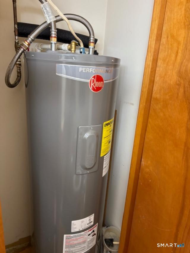 Homes for sale in Wolcott, CT | 128 Lyman Rd #2-4, Wolcott, CT 06716 | MLS# 24144799