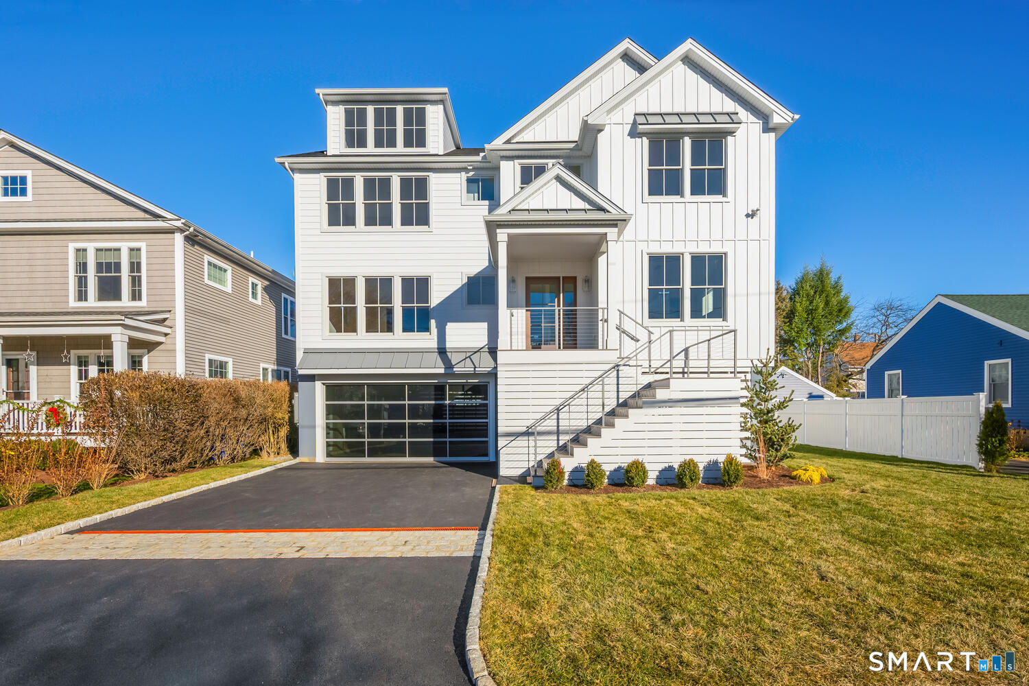 Homes for sale in Fairfield, CT | 127 Paul Pl, Fairfield, CT 06824 | MLS# 24129954