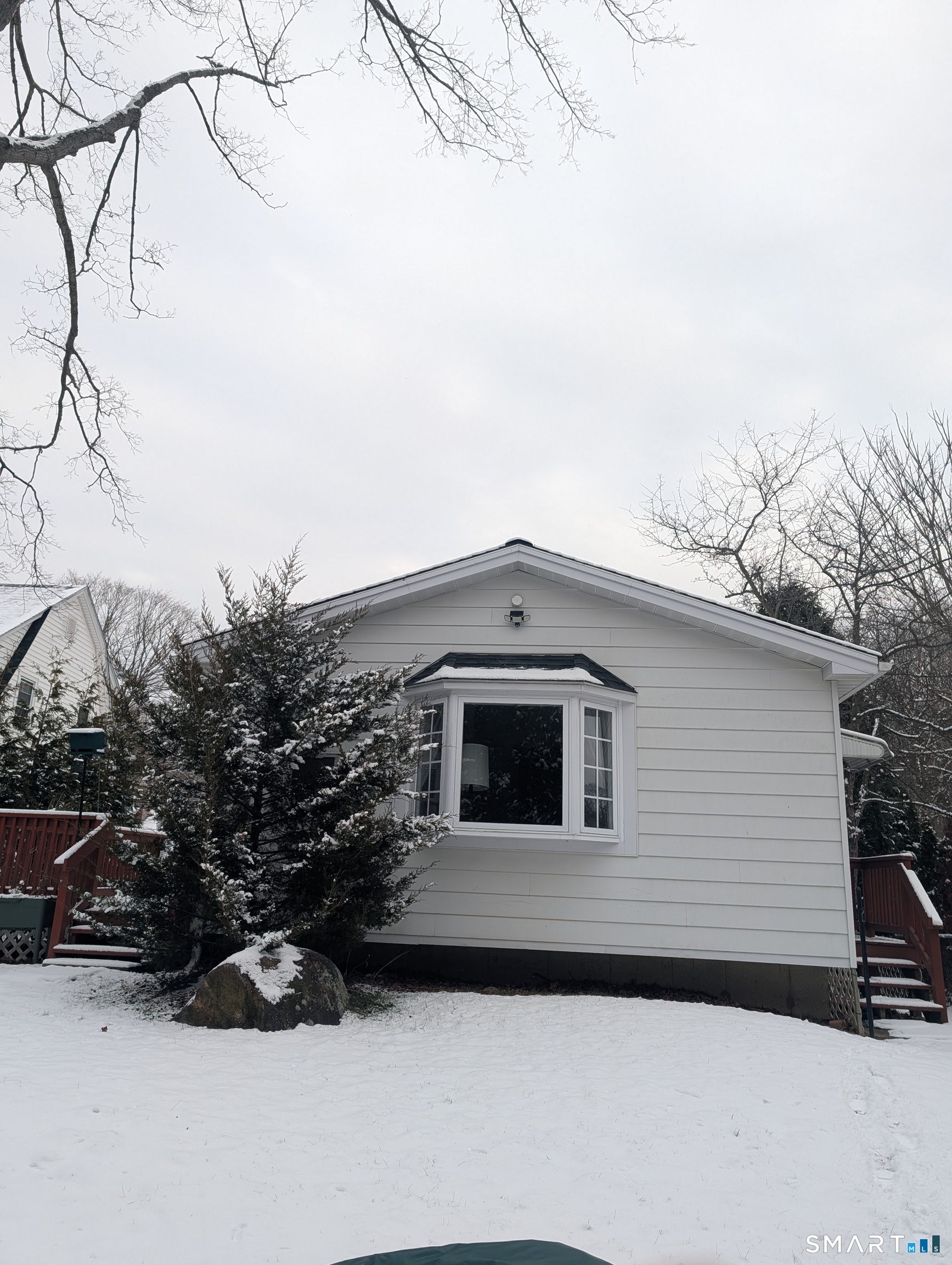 Homes for sale in Waterbury, CT | 401 Frost Rd, Waterbury, CT 06705 | MLS# 24144003