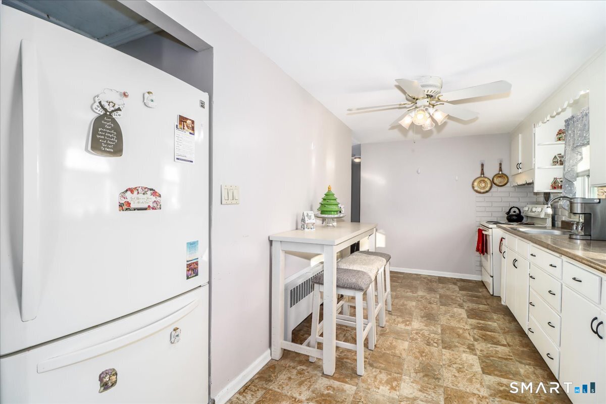 Homes for sale in Cheshire, CT | 39 Cedar Ln, Cheshire, CT 06410 | MLS# 24144881