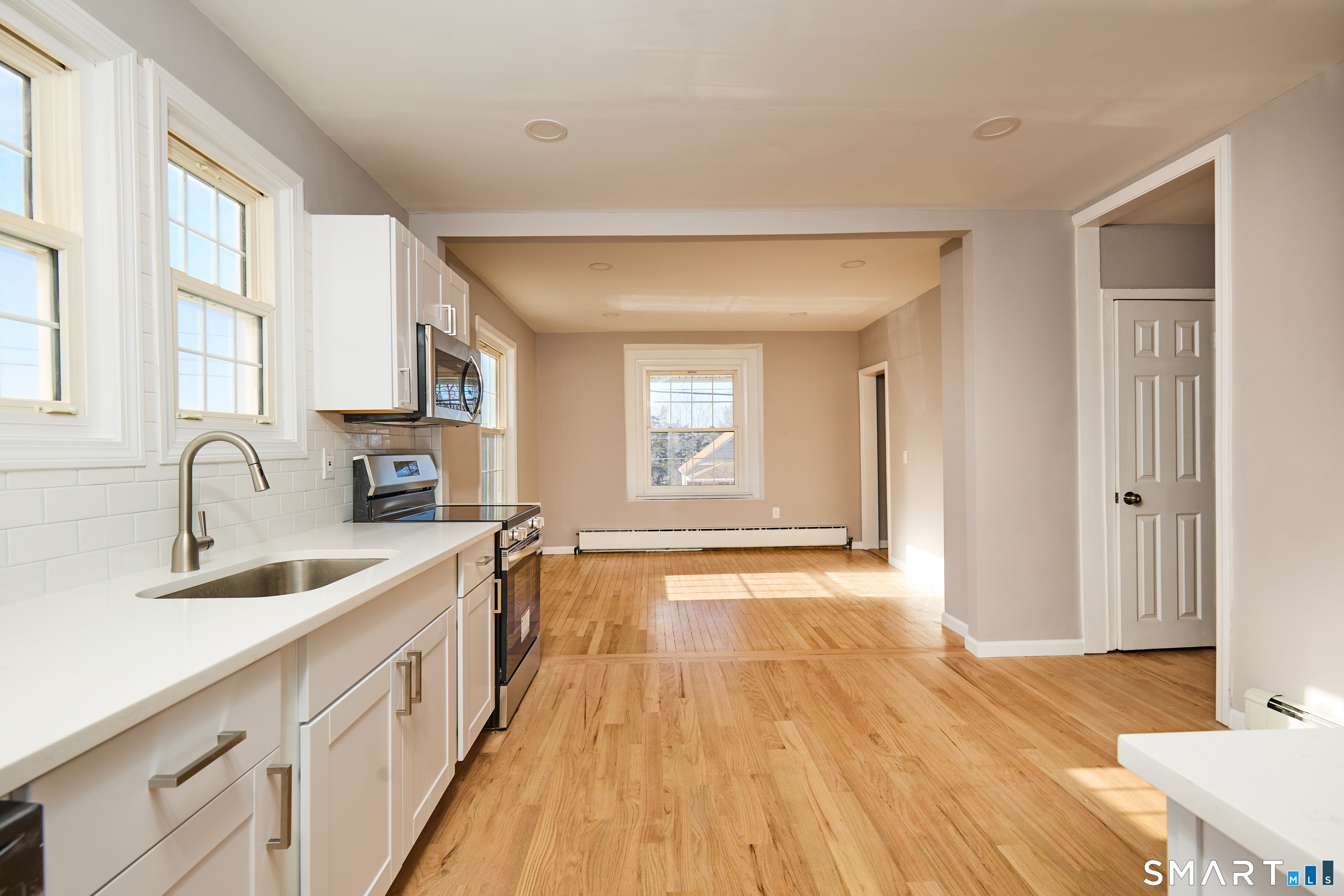 Homes for sale in Naugatuck, CT | 121 Johnson St, Naugatuck, CT 06770 | MLS# 24144926