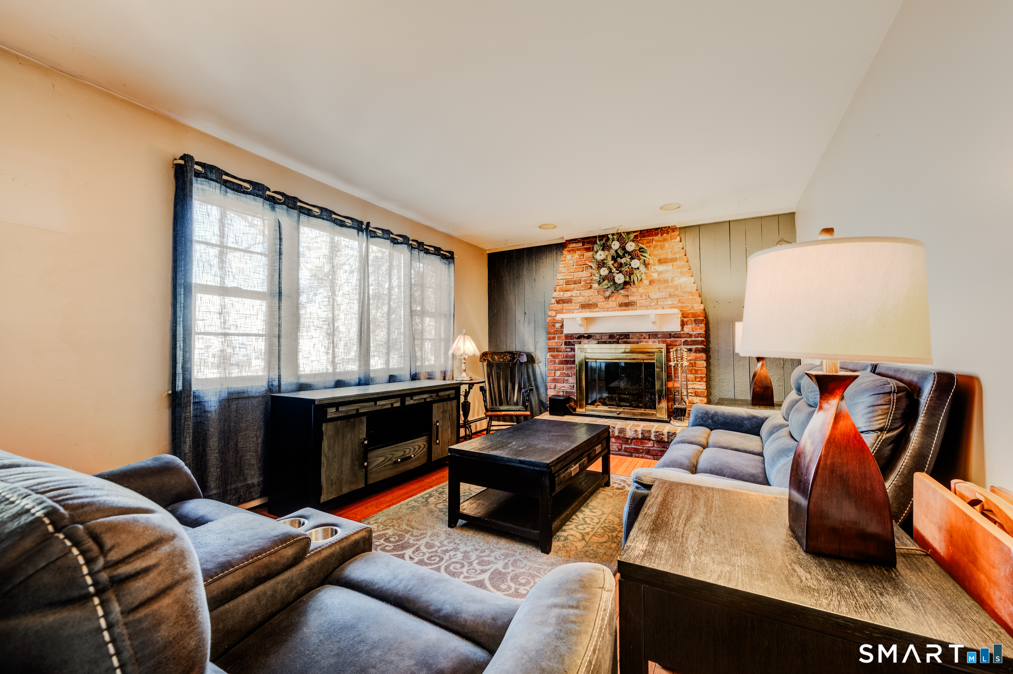 Homes for sale in Fairfield, CT | 17 Hazel St, Fairfield, CT 06825 | MLS# 24144675