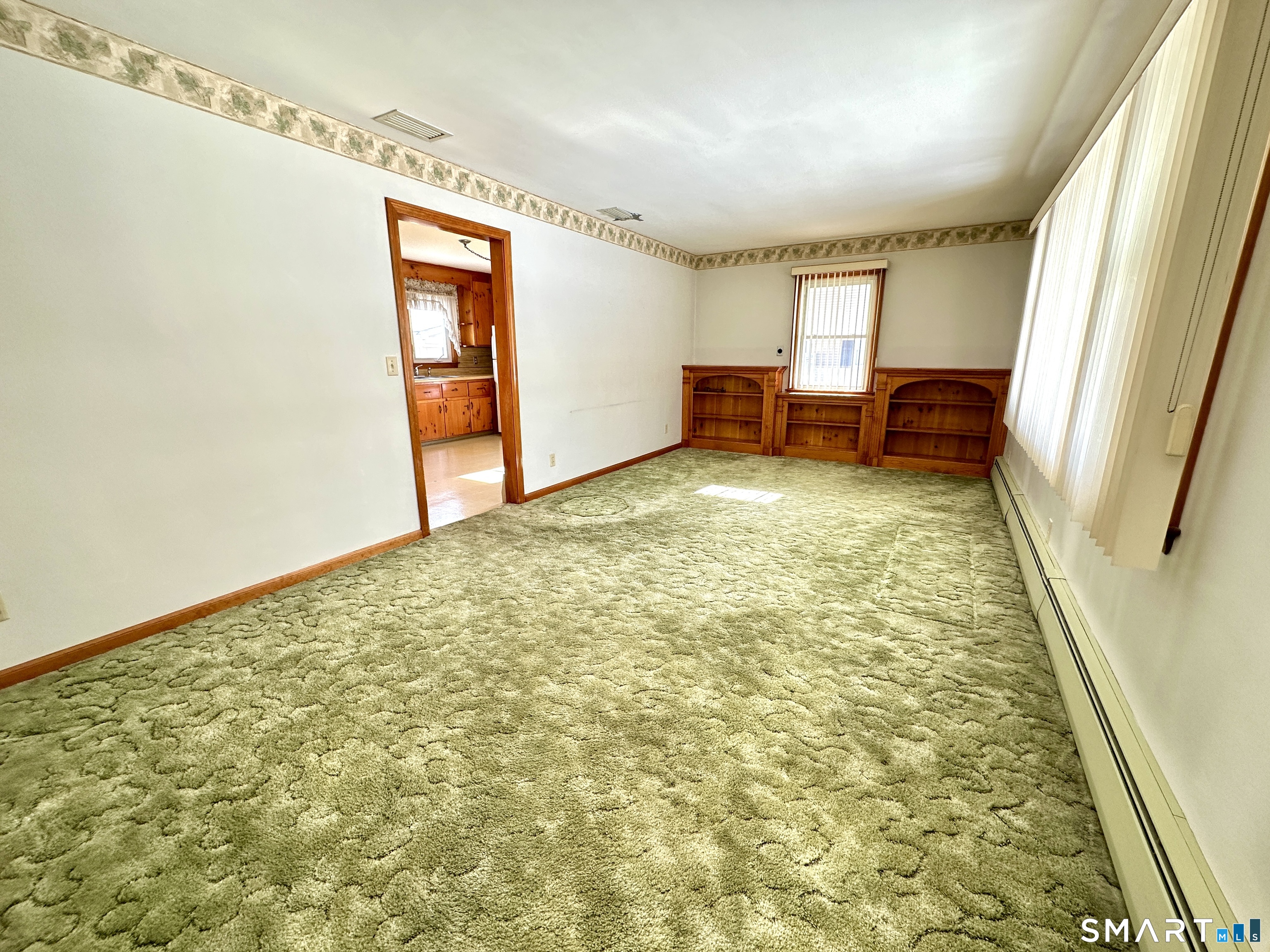 Homes for sale in Windsor Locks, CT | 80 Southwest Ave, Windsor Locks, CT 06096 | MLS# 24144998