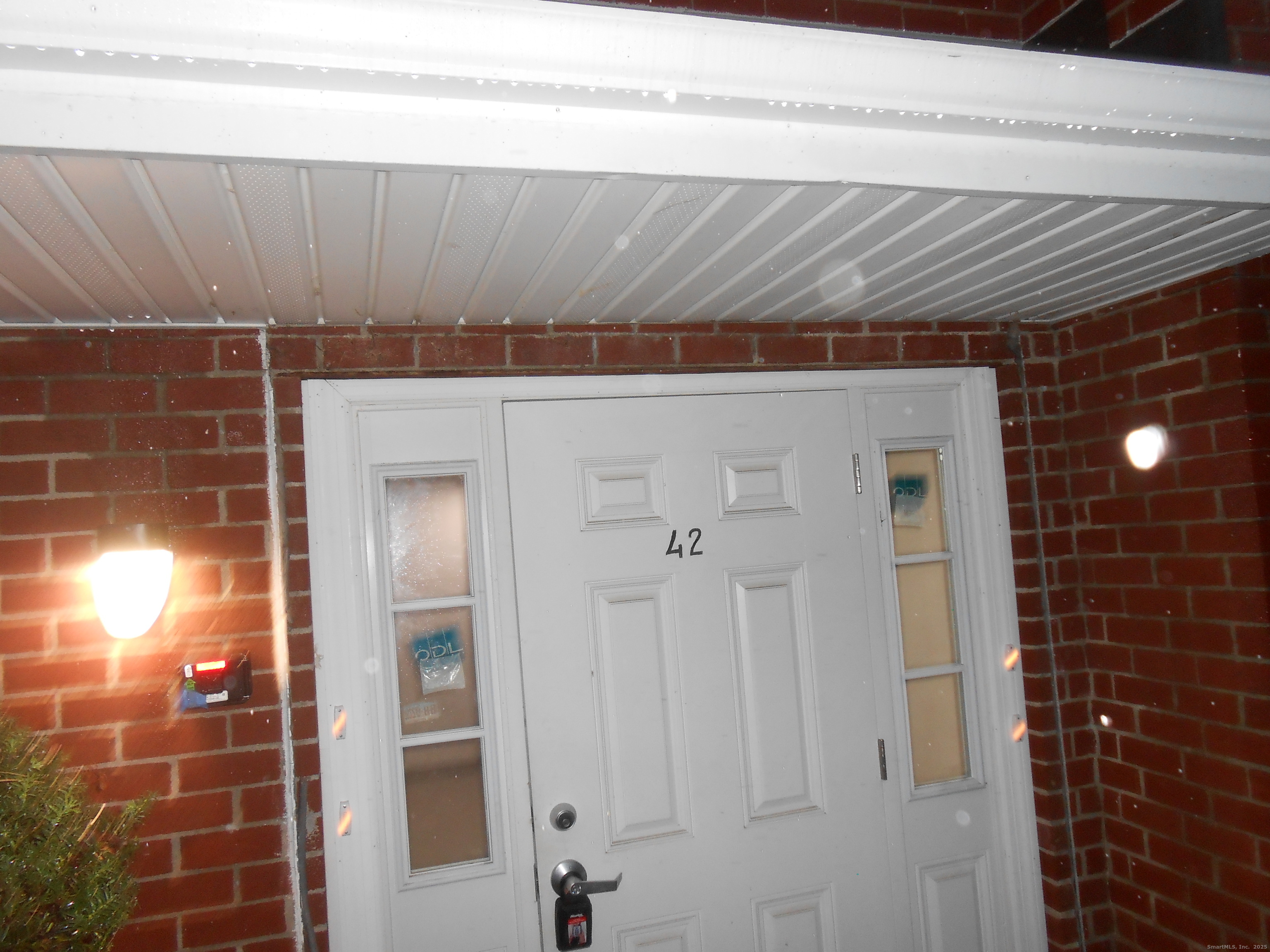 Homes for sale in Bridgeport, CT | 50 Greenhouse Rd #42B, Bridgeport, CT 06606 | MLS# 24145085