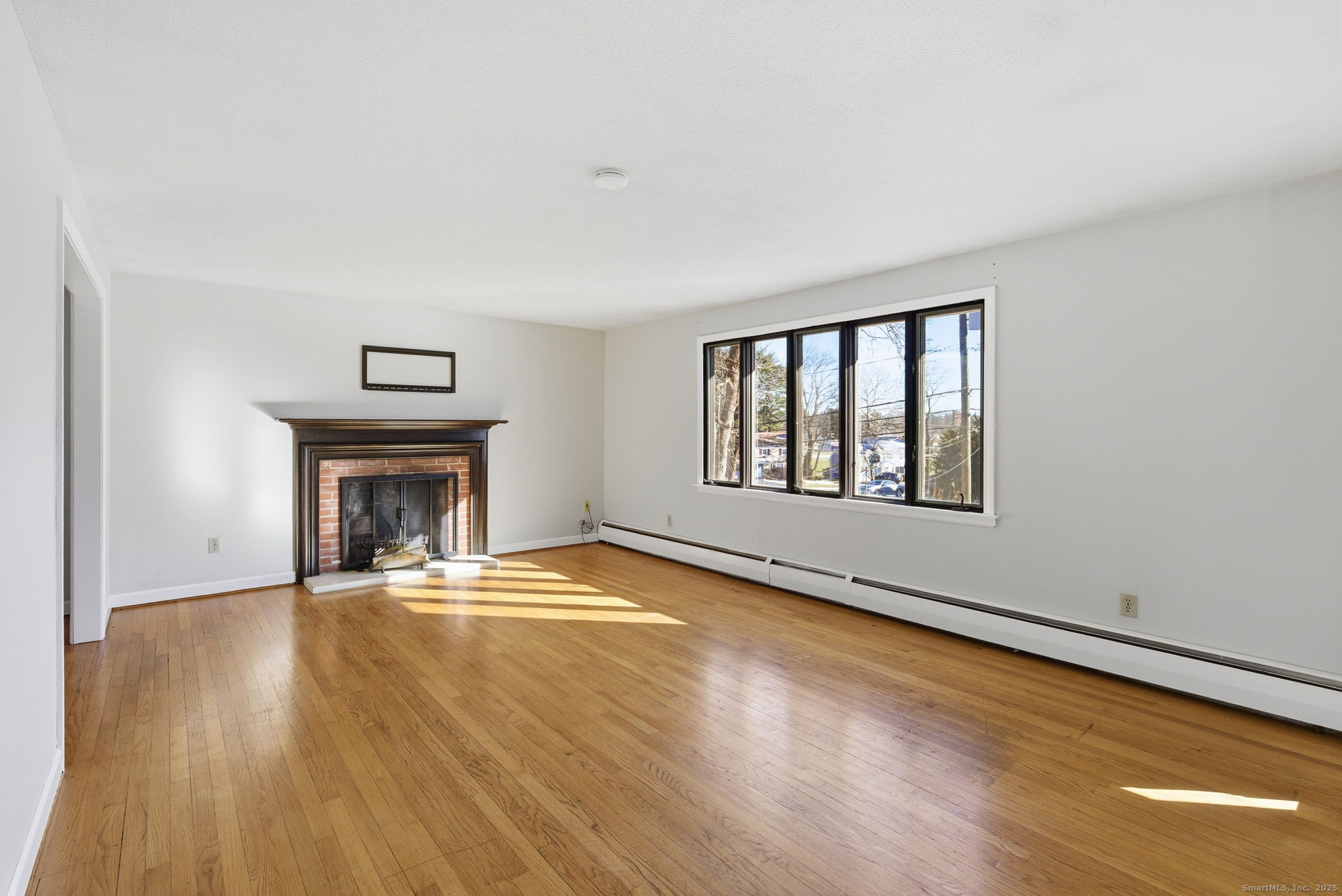 Homes for sale in West Hartford, CT | 8 Cherryfield Dr, West Hartford, CT 06107 | MLS# 24145037