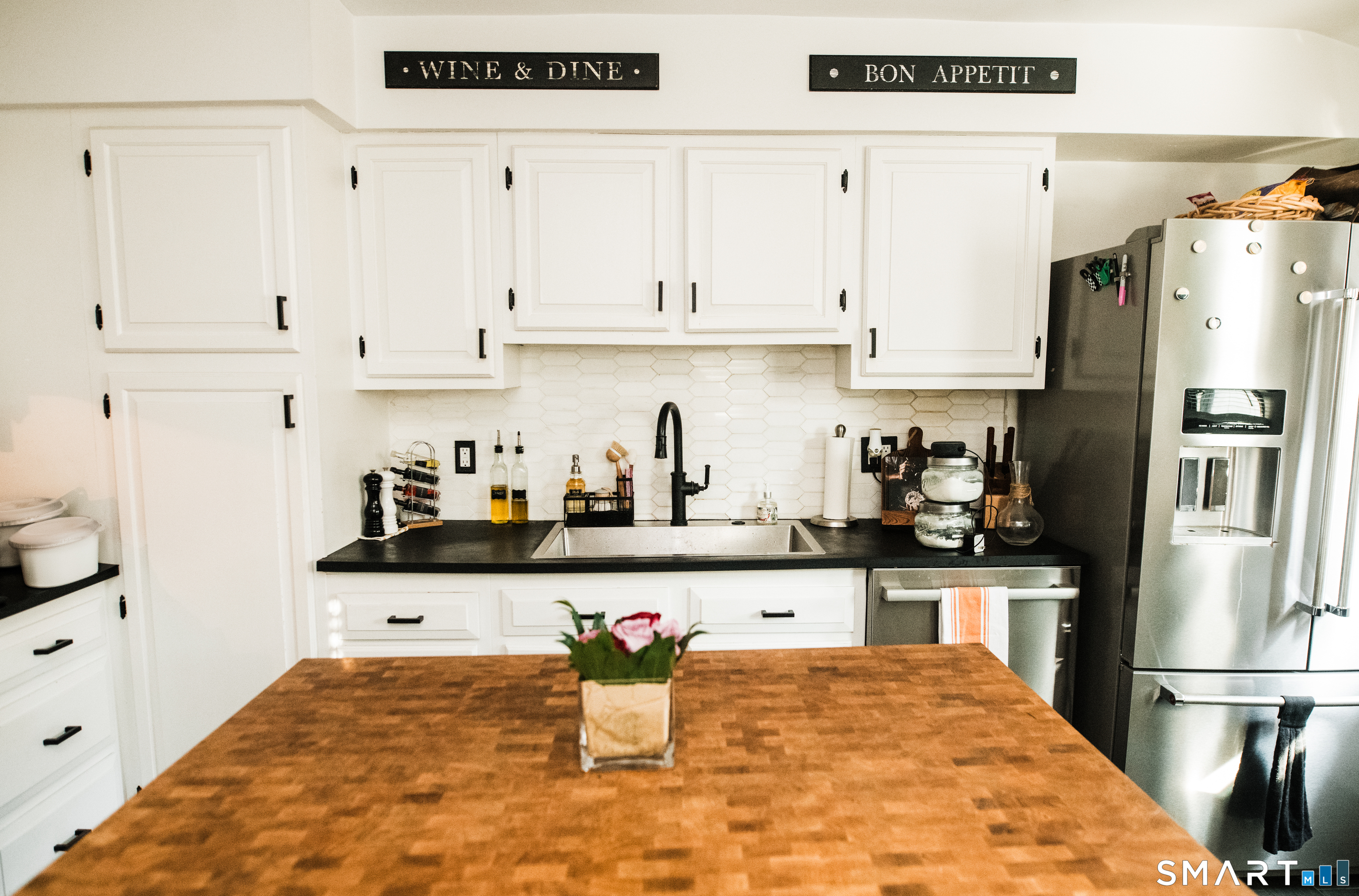 Homes for sale in Stamford, CT | 223 Hillandale Ave, Stamford, CT 06906 | MLS# 24145030