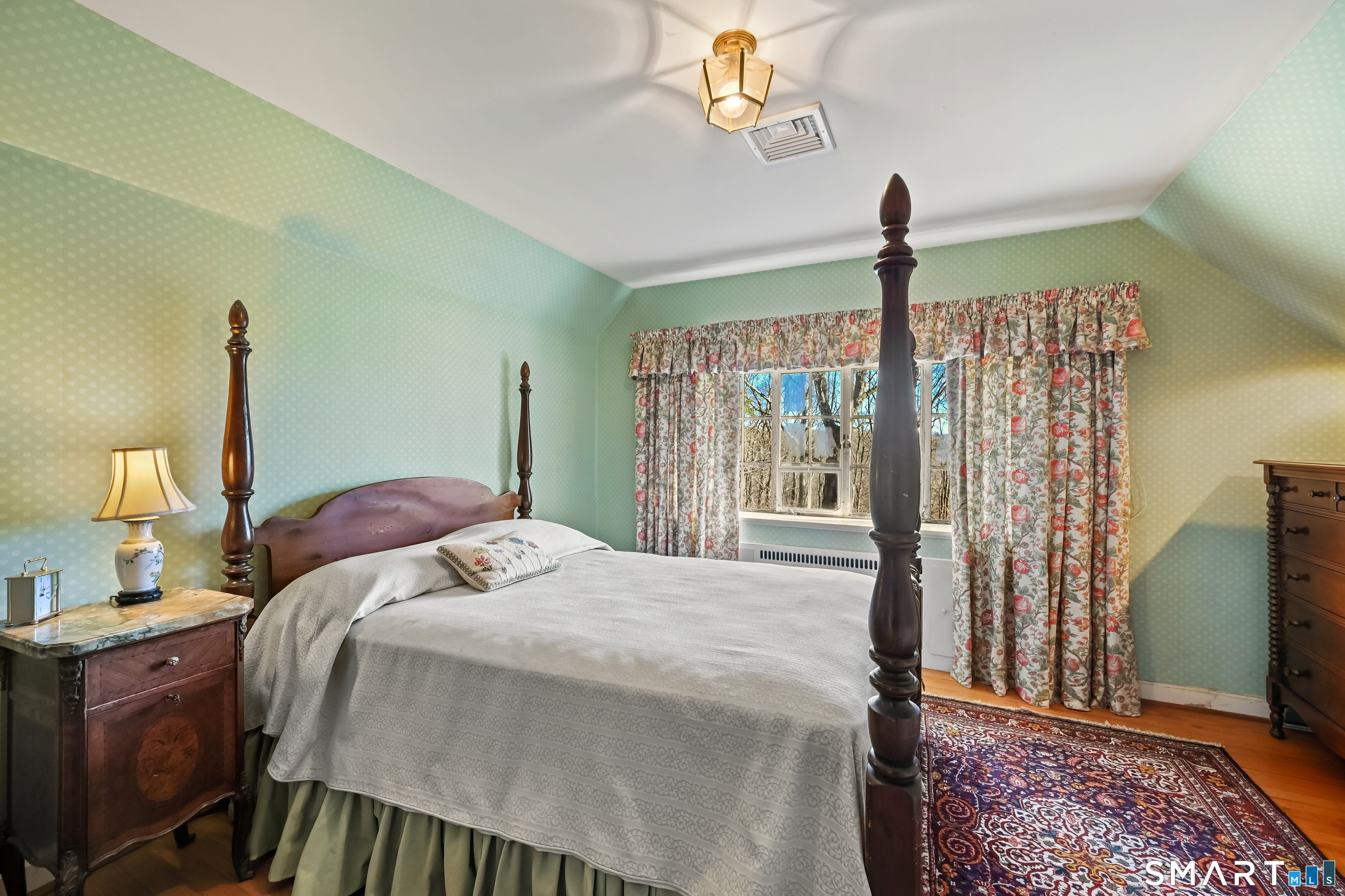 Weston, Connecticut, 06883, United States, 5 Bedrooms Bedrooms, ,4.5 BathroomsBathrooms,Residential,For Sale,2003894