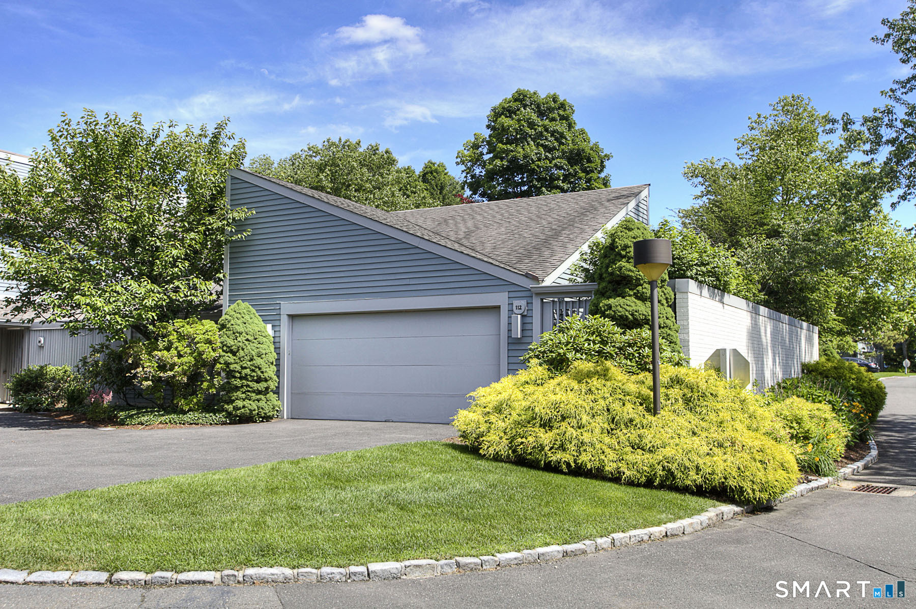 Homes for sale in Westport, CT | 112 Harvest Cmns #112, Westport, CT 06880 | MLS# 24144902