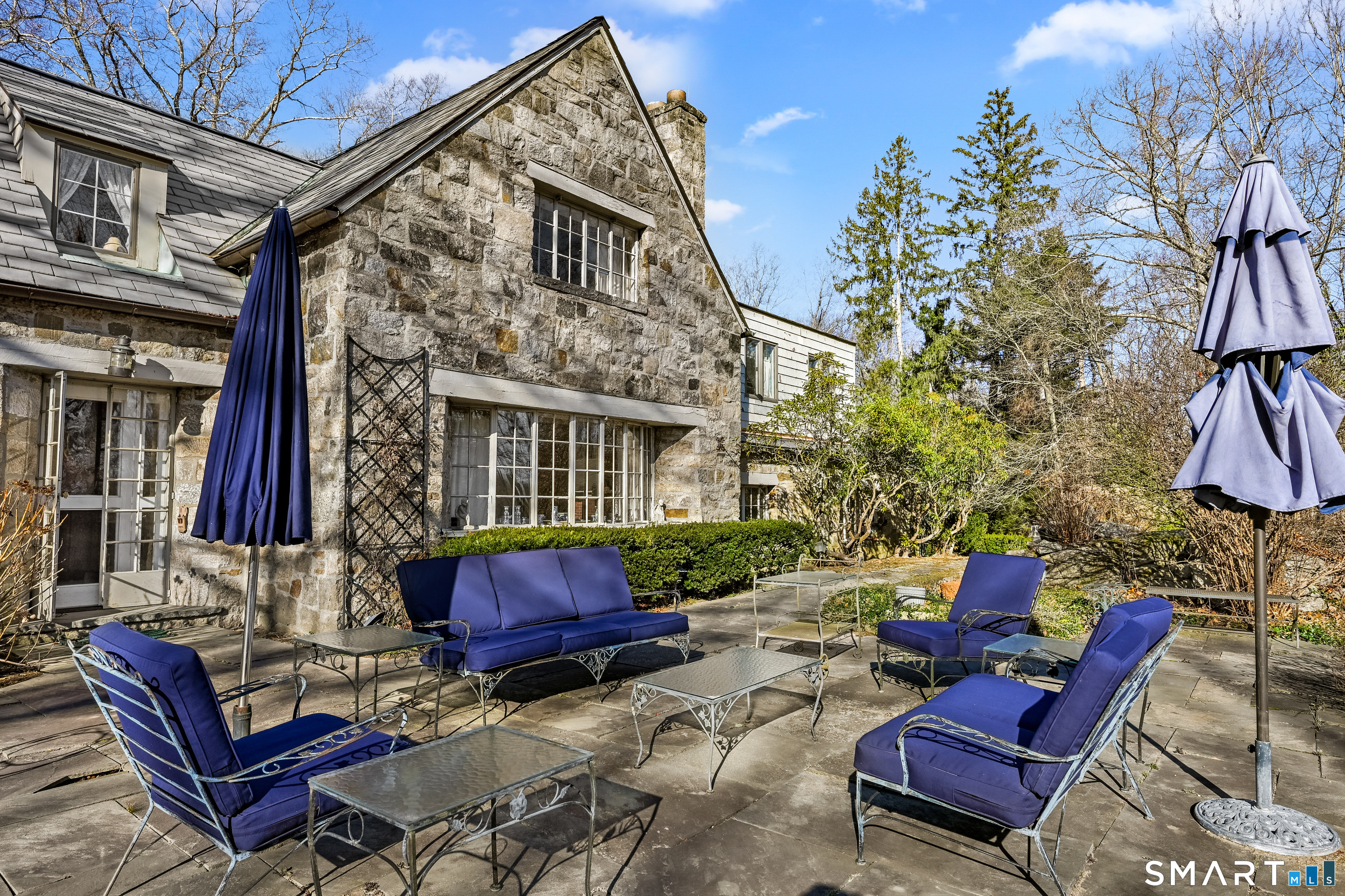 Weston, Connecticut, 06883, United States, 5 Bedrooms Bedrooms, ,4.5 BathroomsBathrooms,Residential,For Sale,2003894