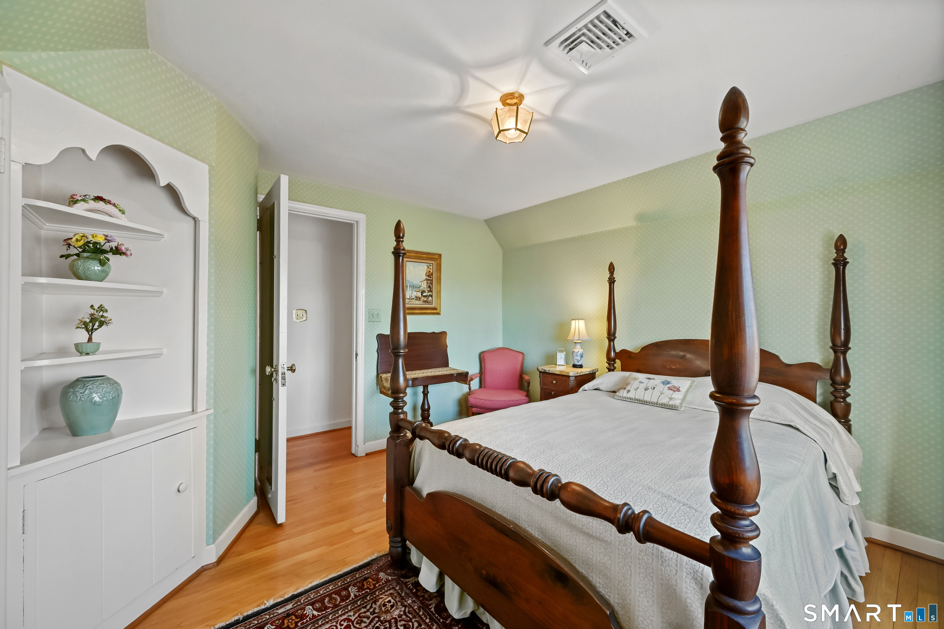 Weston, Connecticut, 06883, United States, 5 Bedrooms Bedrooms, ,4.5 BathroomsBathrooms,Residential,For Sale,2003894