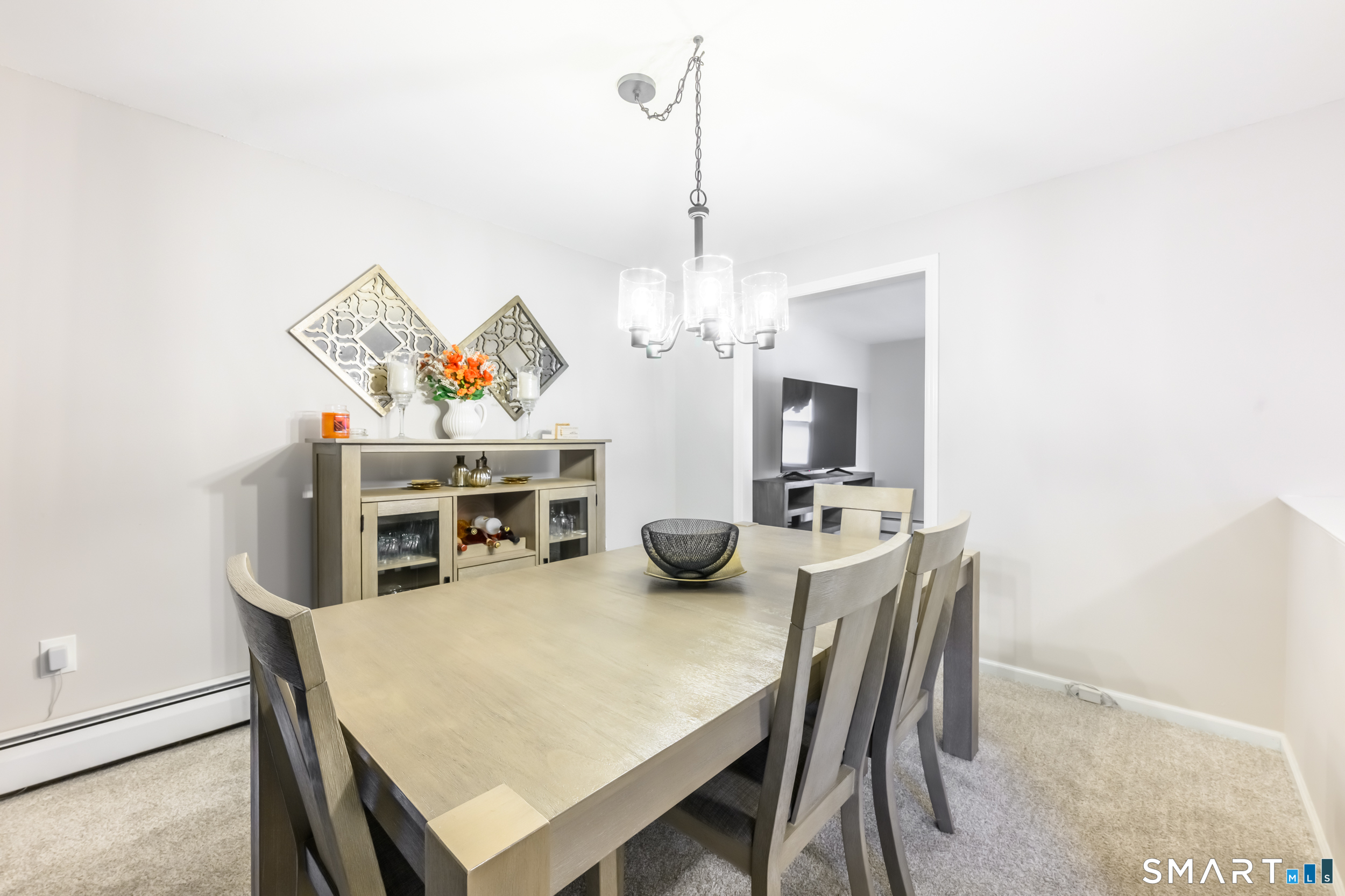 Homes for sale in Windsor, CT | 17 Lyme St, Windsor, CT 06095 | MLS# 24144951