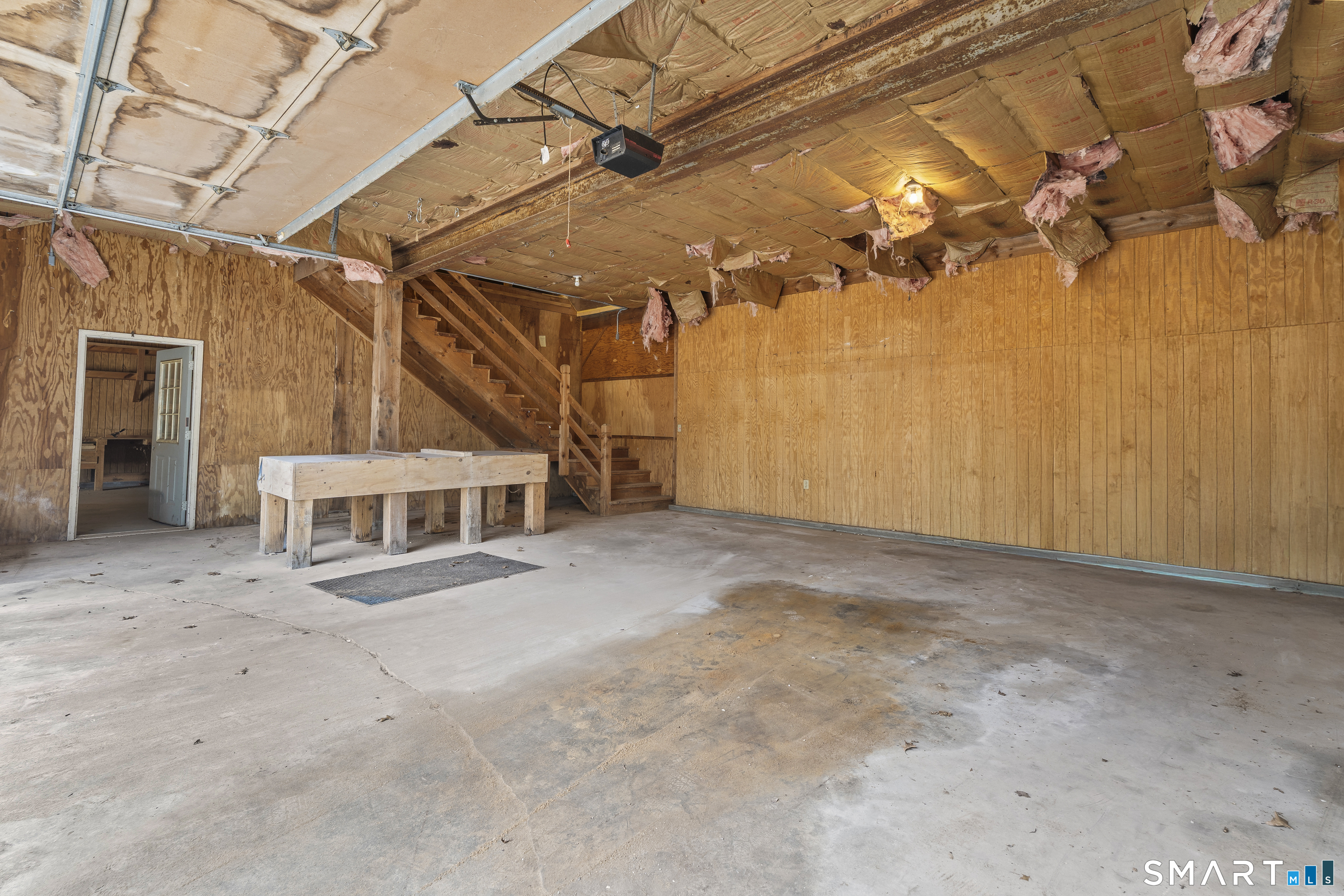 Homes for sale in Voluntown, CT | 4 Tarklin Hill Rd, Voluntown, CT 06384 | MLS# 24144935